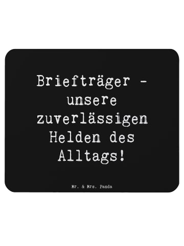 Mr. & Mrs. Panda Mauspad Spruch Briefträger Helden mit Spruch in Schwarz