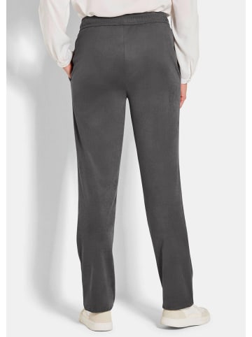 GOLDNER Kurzgröße:  Freizeithose SARA in Veloursleder-Optik in grau