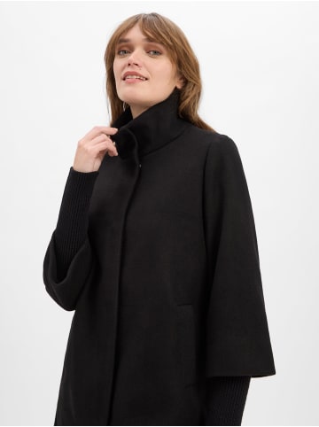 Zero  Mantel in schwarz