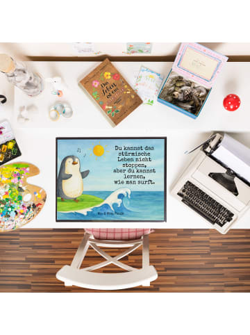 Mr. & Mrs. Panda Schreibunterlage Pinguin Surfer Design mit Spruch in Weiß