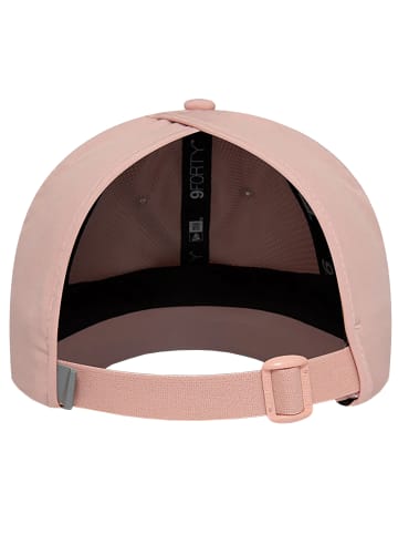 NEW ERA New Era 9FORTY Wmns Ponytail Open Back Cap in Rosa