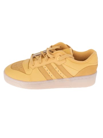 adidas Sneaker Basketball Rivalry Low in Gelb