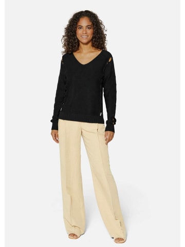 MADELEINE Strickpullover mit Cut-Outs und V-Ausschnitt in schwarz