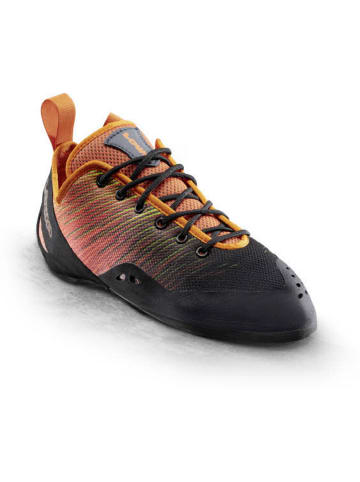 LOWA Kletterschuhe in schwarz