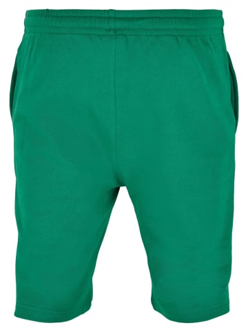 Urban Classics Sweat Shorts in Grün