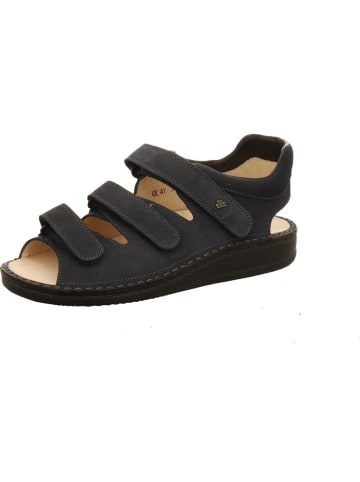 Finn Comfort Sandale in blau