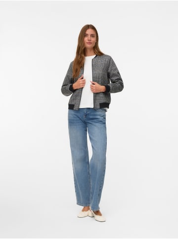Vero Moda Jacke in Black