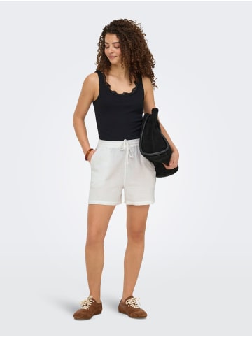 ONLY Kurze Struktur Stoff Shorts ONLTHYRA in Weiß