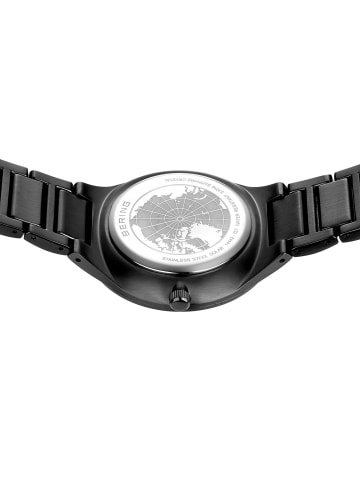 Bering Quarzuhr 14442-777 in Schwarz