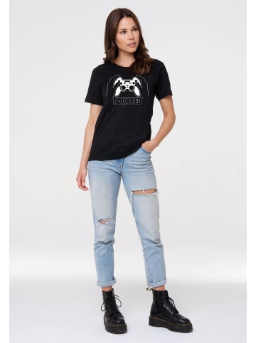 Logoshirt T-Shirt Addicted in schwarz