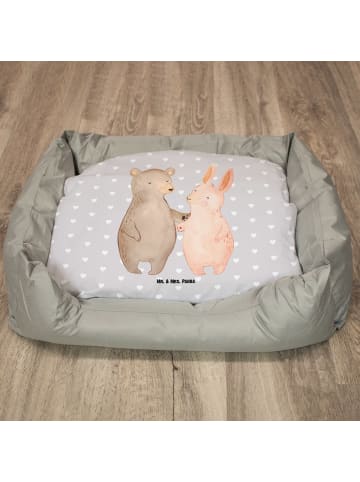 Mr. & Mrs. Panda Hundekörbchen Bär und Hase Umarmen ohne Spruch in Grau Pastell