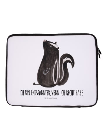 Mr. & Mrs. Panda Notebook Tasche Stinktier Sitzen mit Spruch in Weiß