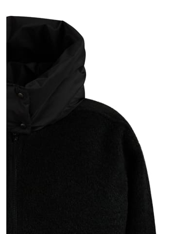 Protest " PRTSalti in True Black