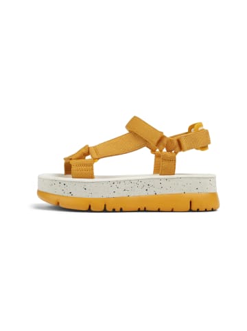 Camper Sandalen " Oruga Up " in Mittel Orange