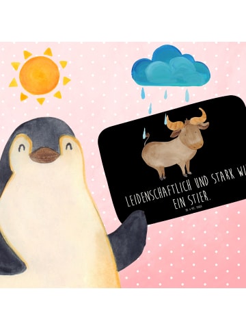 Mr. & Mrs. Panda Badteppich Sternzeichen Stier mit Spruch in Schwarz