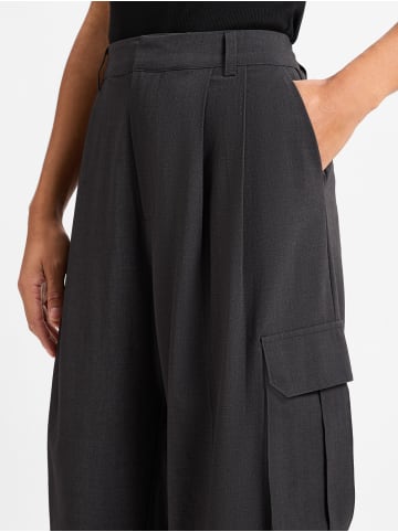 mbyM Hose Valo in anthrazit