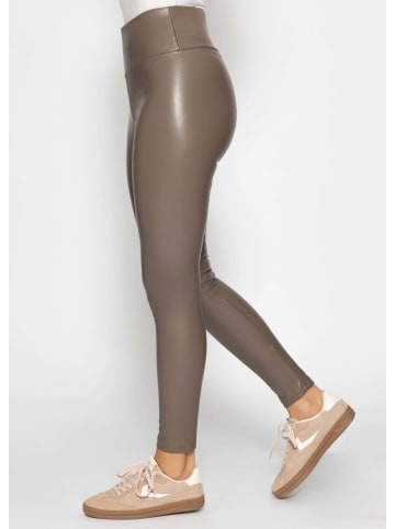 SASSYCLASSY Thermo Leggings in Lederoptik in Taupe