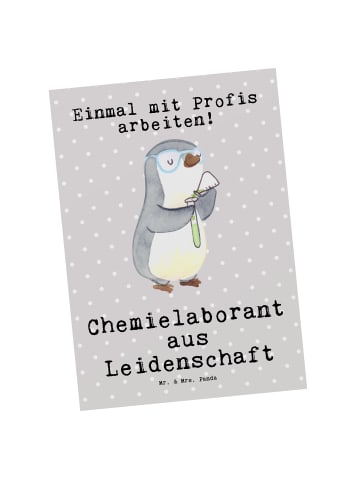 Mr. & Mrs. Panda Postkarte Chemielaborant Leidenschaft mit Spruch in Grau Pastell