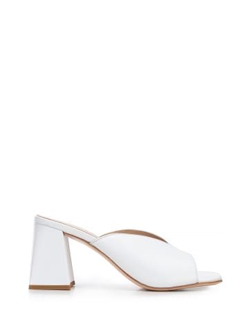 Wittchen Women's flip-flops on a block heel made of genuine leather in White
