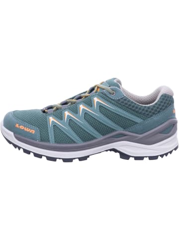 LOWA Wanderschuh in grün