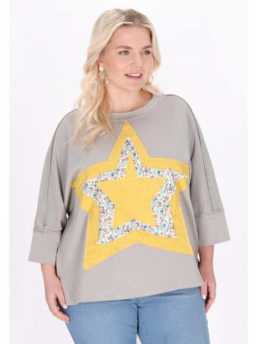 IZIA Women Plus Size Sweatshirt in Grey