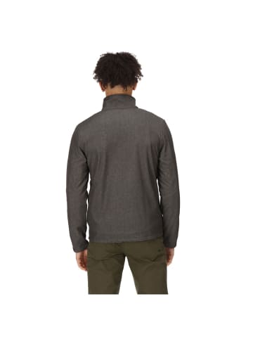 Regatta Softshelljacke Cera V in grün