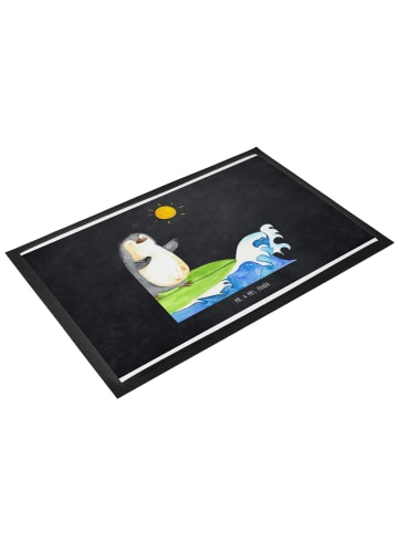 Mr. & Mrs. Panda Fußabtreter Pinguin Surfer ohne Spruch in Kreidetafel