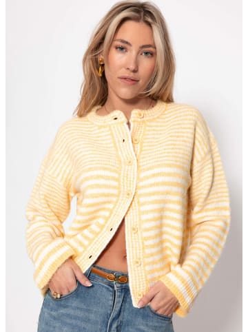 SASSYCLASSY Strickjacke mit grafischem Streifenbild Set in Rosa-Gelb
