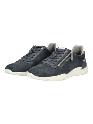 Mustang Sneaker in Navy