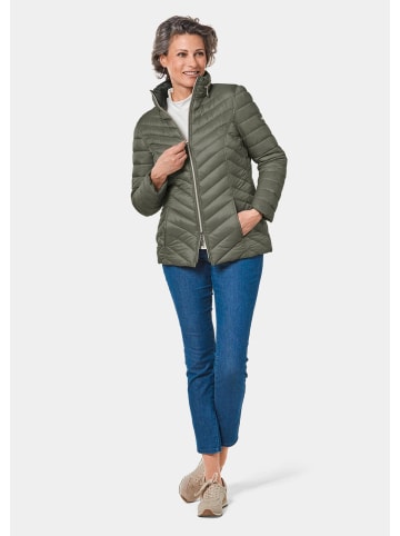 GOLDNER Leichte Steppjacke in knitterarmer Ware in moorgrün