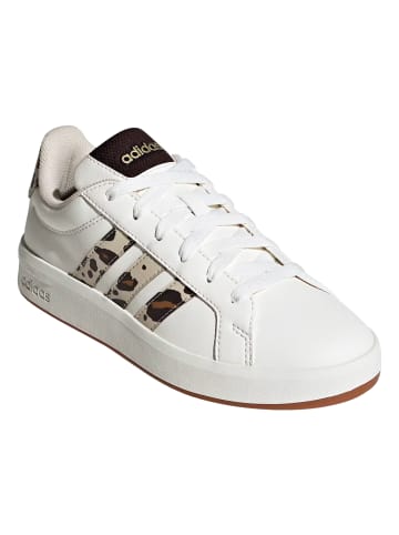 adidas Grand Court 3.0 in Beige