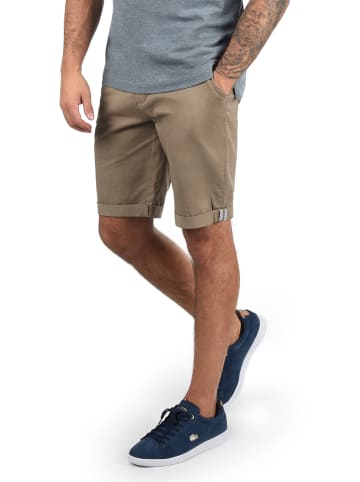 !SOLID Chinoshorts in braun