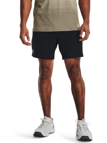 Under Armour Short "UA Vanish Stoffshorts, 15 cm" in Schwarz