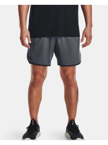 Under Armour Shorts in Grau