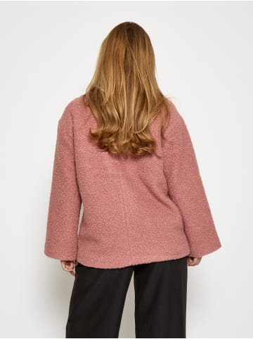 Peppercorn Mantel in Ash Rose