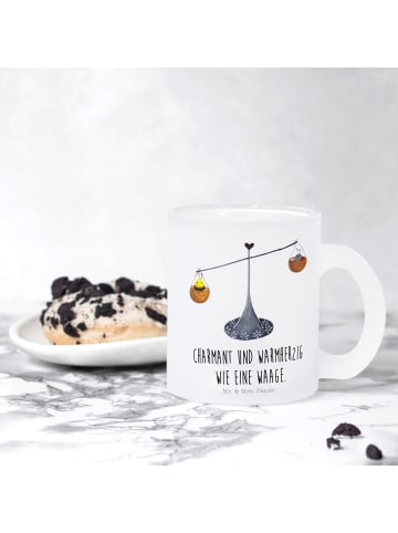 Mr. & Mrs. Panda Teeglas Sternzeichen Waage mit Spruch in Transparent