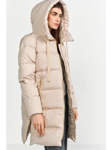 Rich & Royal Mantel in beige