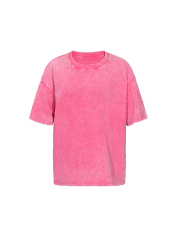 PLUMDALE Men T-Shirt in FUCHSIA