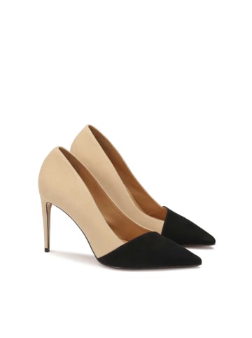 Kazar Pumps in Beige