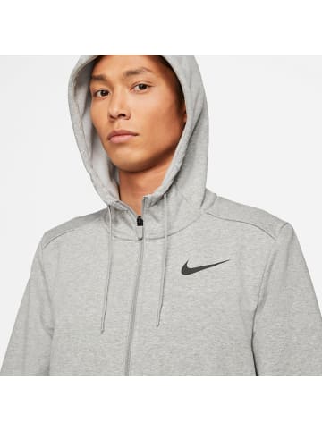 Nike Hoodie Dri FIT in Grau