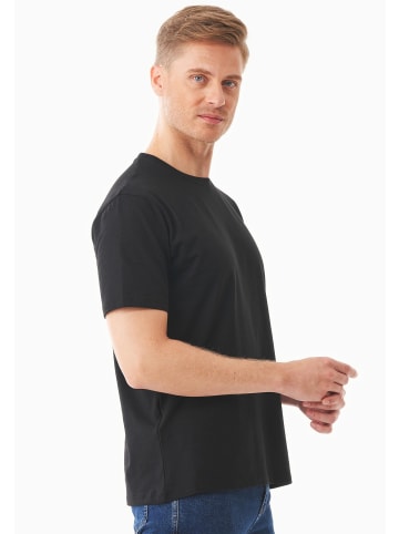 Organication T-Shirt "MCASUAL501" in Schwarz