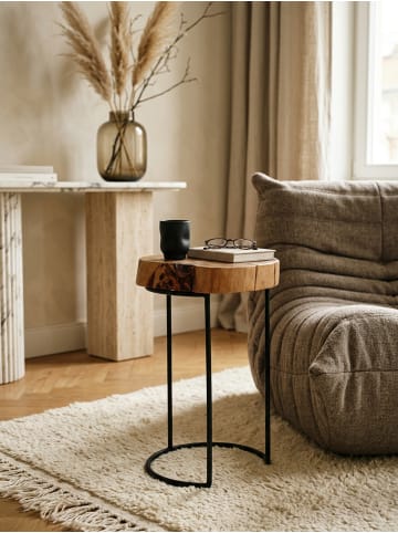 KADIMA DESIGN Beistelltisch AKOLA Massiv-Holz Wohnzimmer-Tisch Metallbeine in Akazie