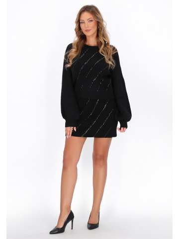 faina Women Skirt in black