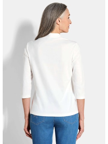 GOLDNER Kurzgröße:  Elegantes Basic-Shirt mit V-Ausschnitt in cremeweiß