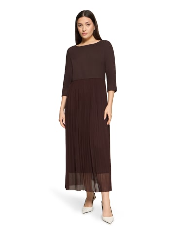 Betty Barclay Plisseekleid mit 3/4 Arm in Light Maroon