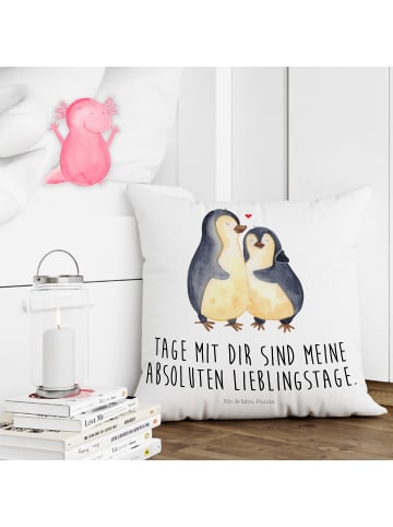 Mr. & Mrs. Panda 40 x 40 Kissen Pinguin umarmen mit Spruch in Weiß