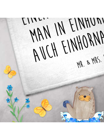 Mr. & Mrs. Panda Gästehandtuch Einhorn Regenbogen mit Spruch in Weiß