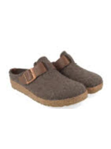 HAFLINGER Hauschuhe Herren Grizzly Chicago in Braun