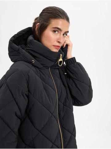 Barbour Steppmantel Kirkton in schwarz