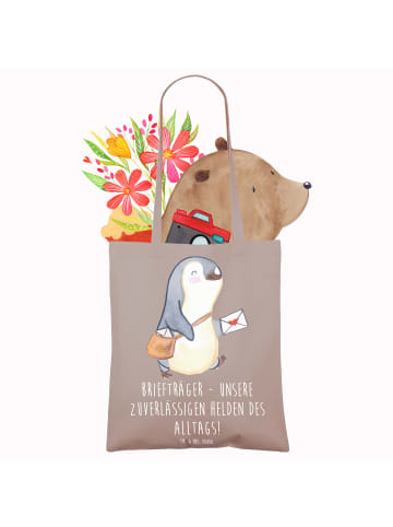 Mr. & Mrs. Panda Tote Bag Briefträger Helden mit Spruch in Braun Pastell